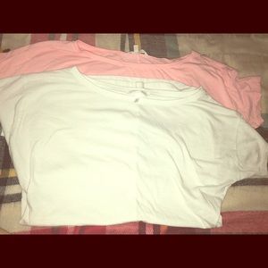 Off the shoulder top bundle 💗